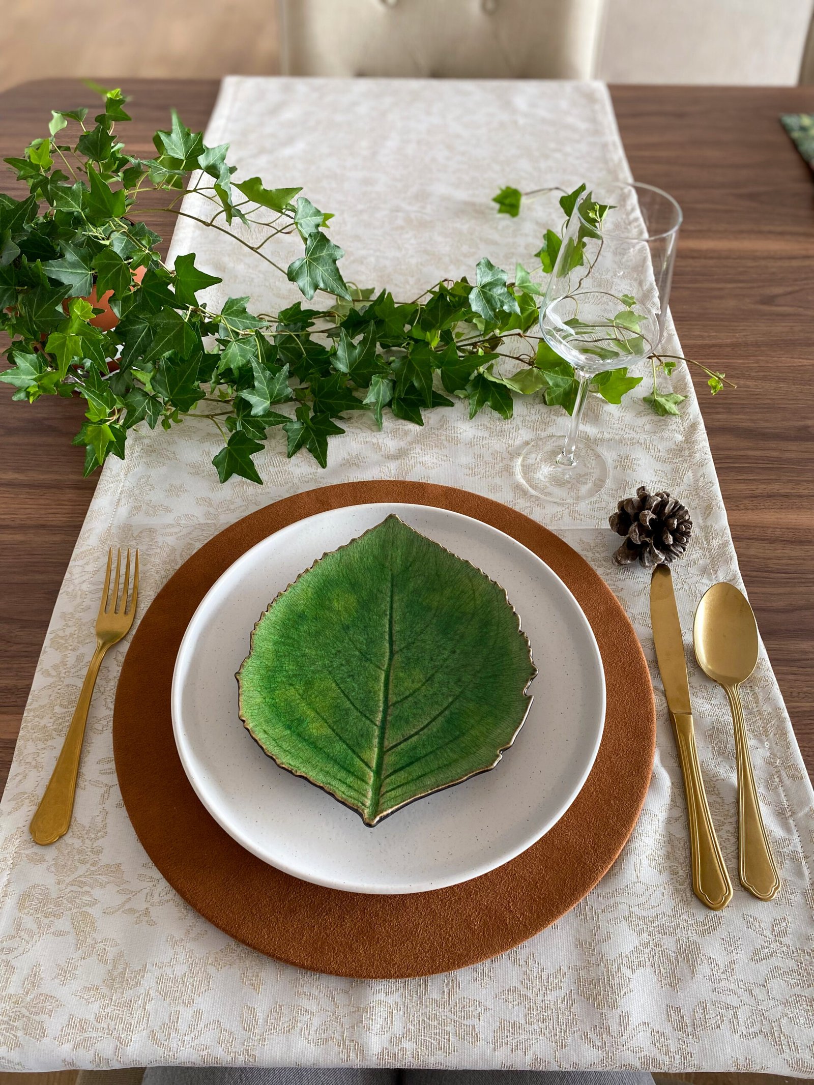 Caminho de mesa tom pérola com brilho Lapónia - Image 3